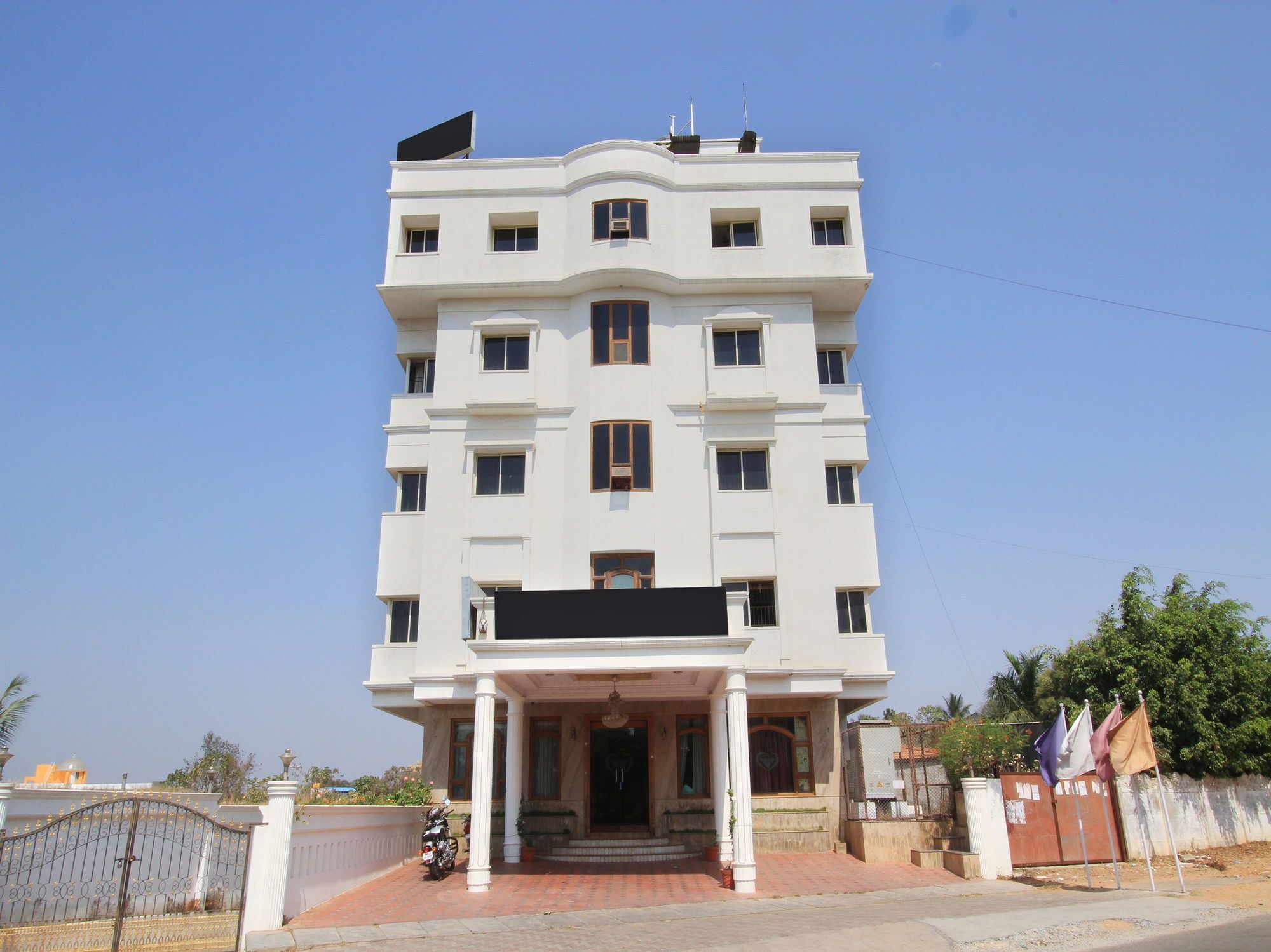 Hotel Stay By The Way Mysore Ngoại thất bức ảnh