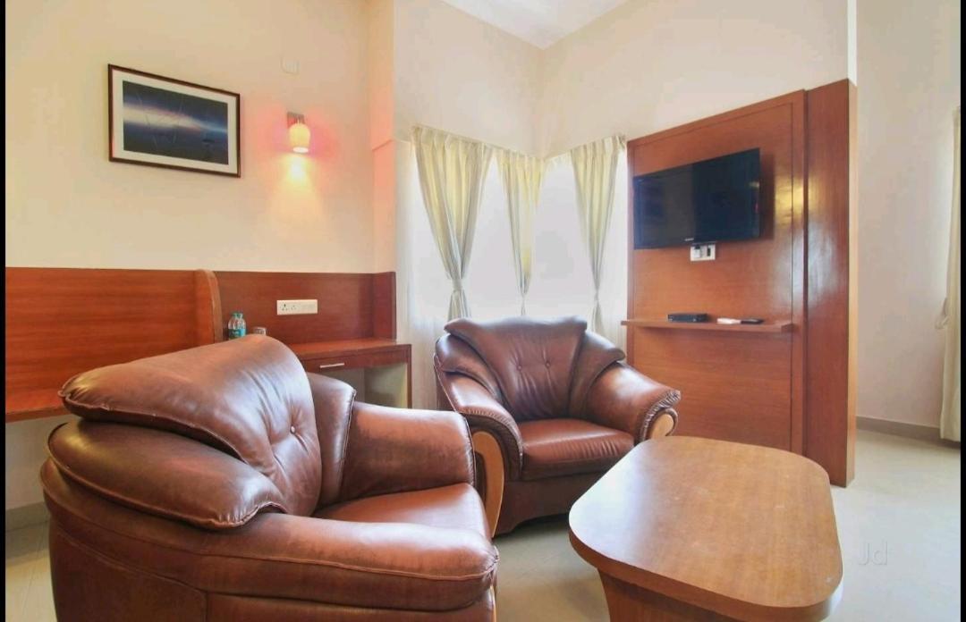 Hotel Stay By The Way Mysore Ngoại thất bức ảnh