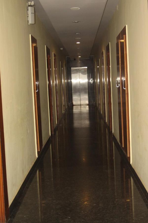 Hotel Stay By The Way Mysore Ngoại thất bức ảnh