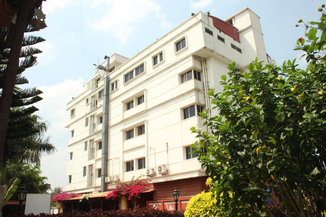 Hotel Stay By The Way Mysore Ngoại thất bức ảnh